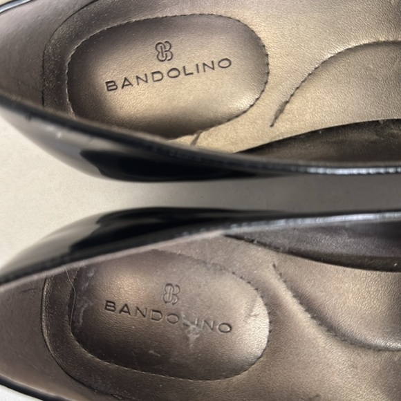 Bandolino Black Patent Leather Flats & Loafers w/ Velvet Bow - Picture 2 of 6